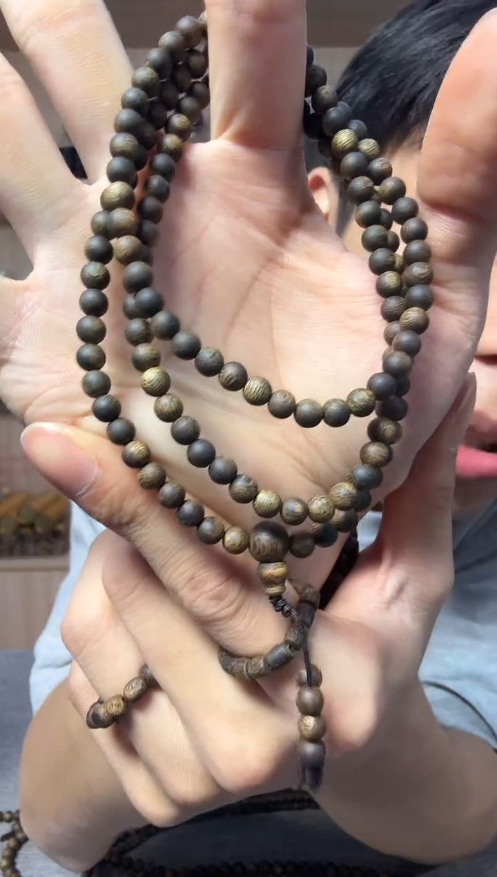 沉香手串05圆珠多圈10克+ 多样性发其一