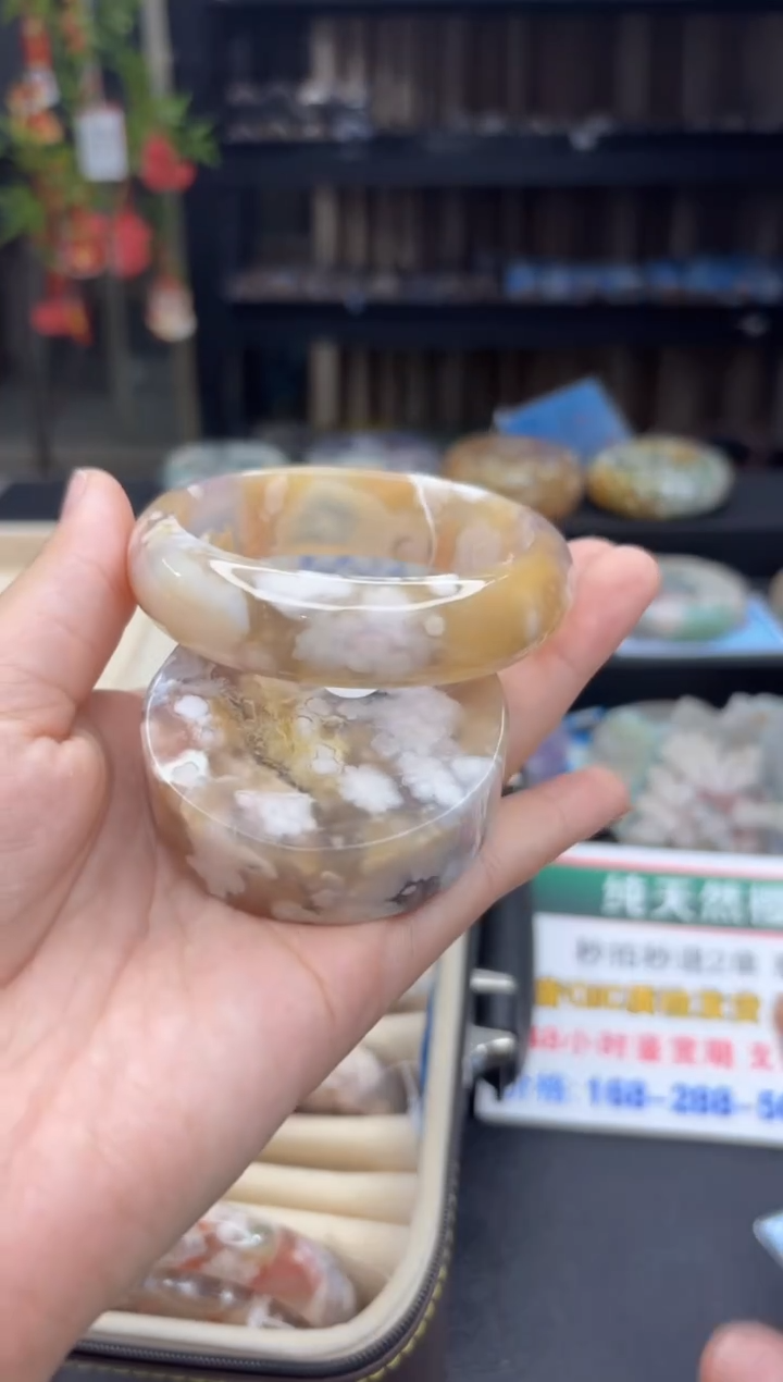 【闪购商品】石英质玉手镯未镶嵌948（57圈赠送镯心）