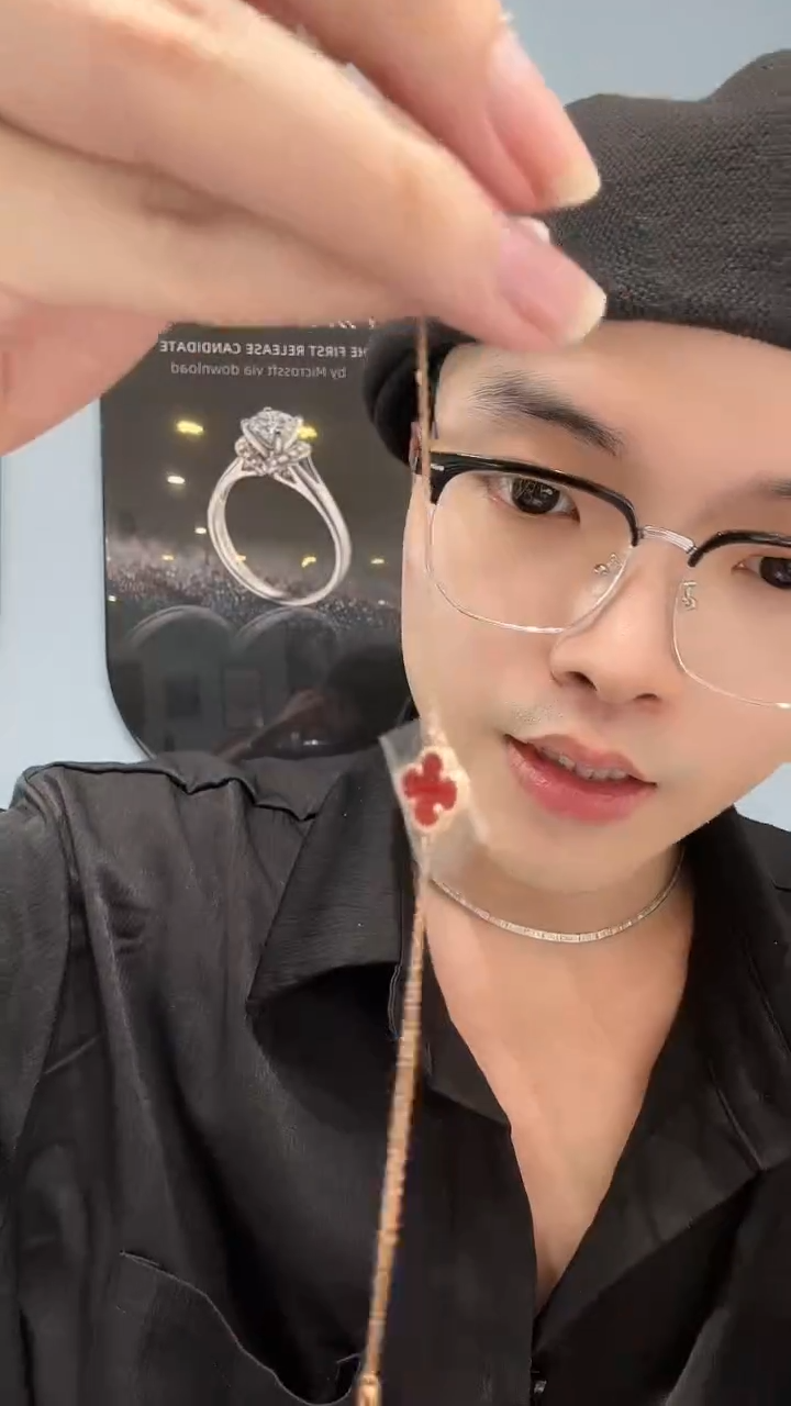 18K金镶嵌0.1玛瑙/玉髓1