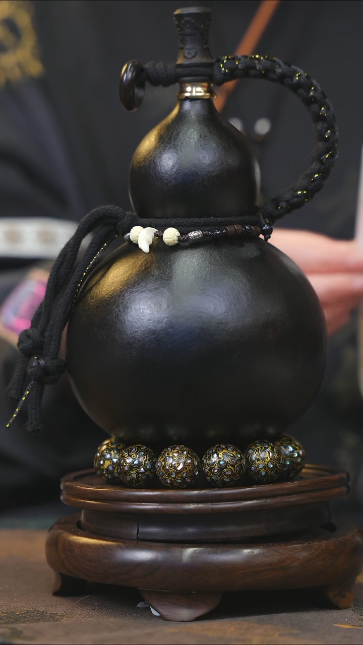 【闪购商品】YD183大漆酒葫芦不包手串及旋转底座