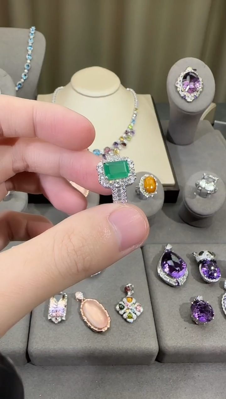 银S925镶嵌戒指祖母绿10*8mm戒指高级款