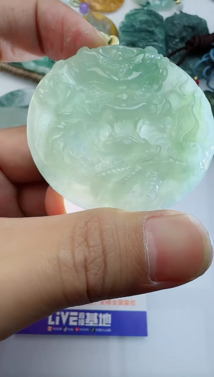 【闪购商品】翡翠颈饰未镶嵌1111111111