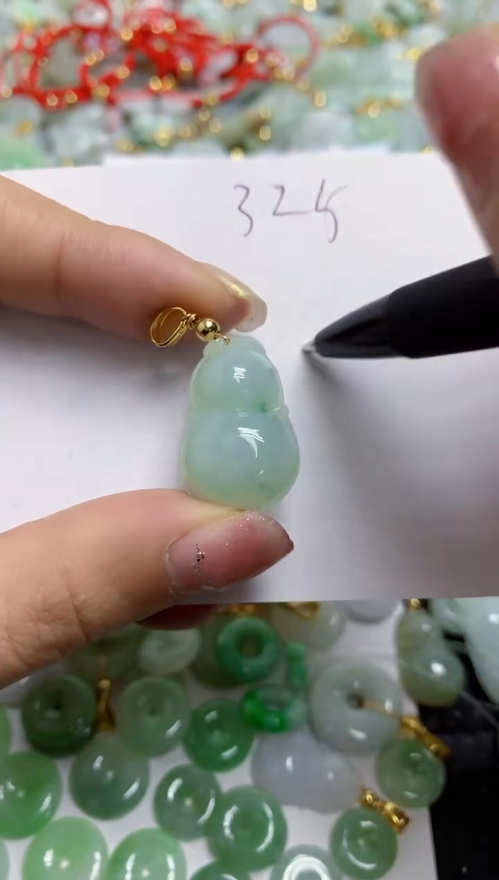 【闪购商品】翡翠颈饰合金天然翡翠A货