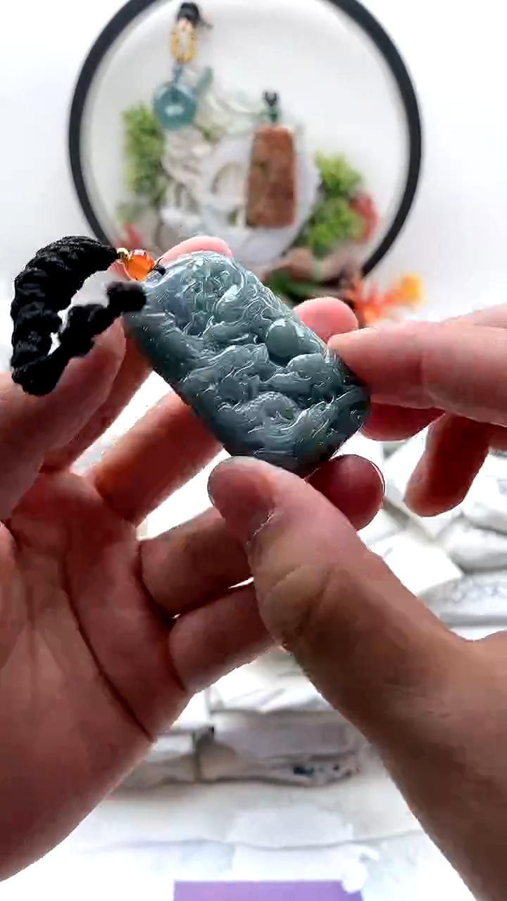 颈饰未镶嵌翡翠九龙1