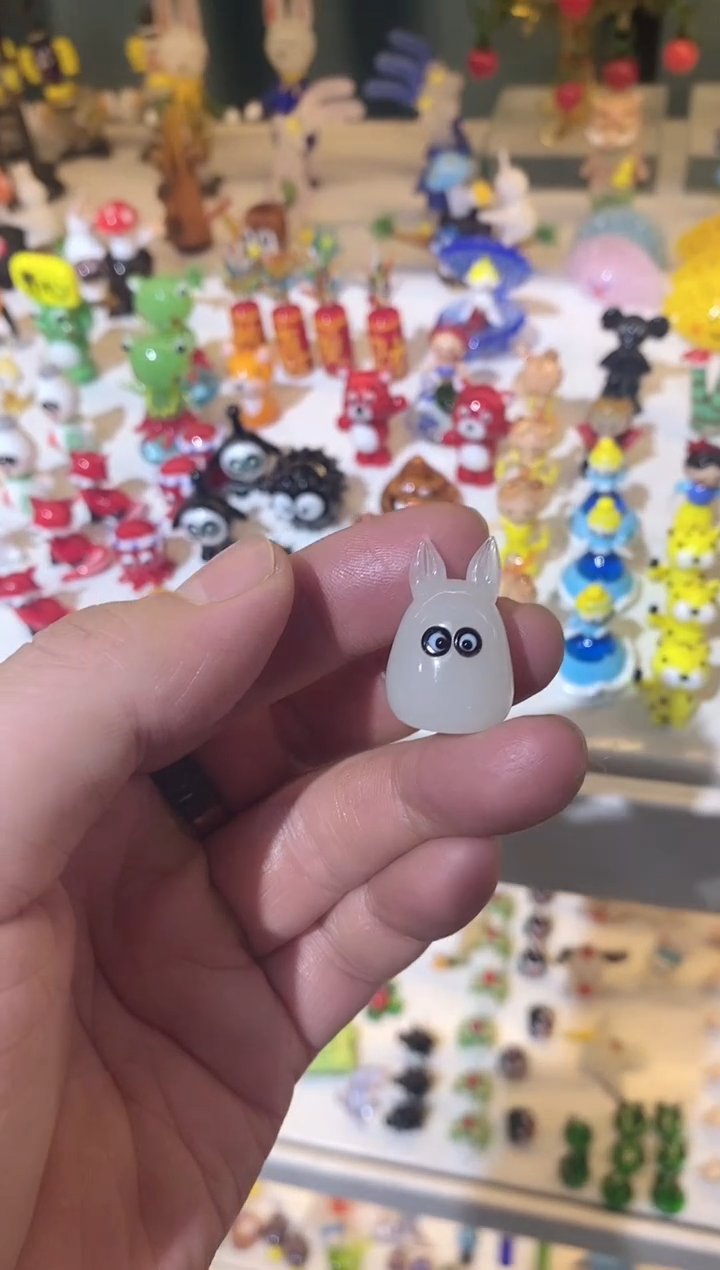 琉璃手工艺品龙猫