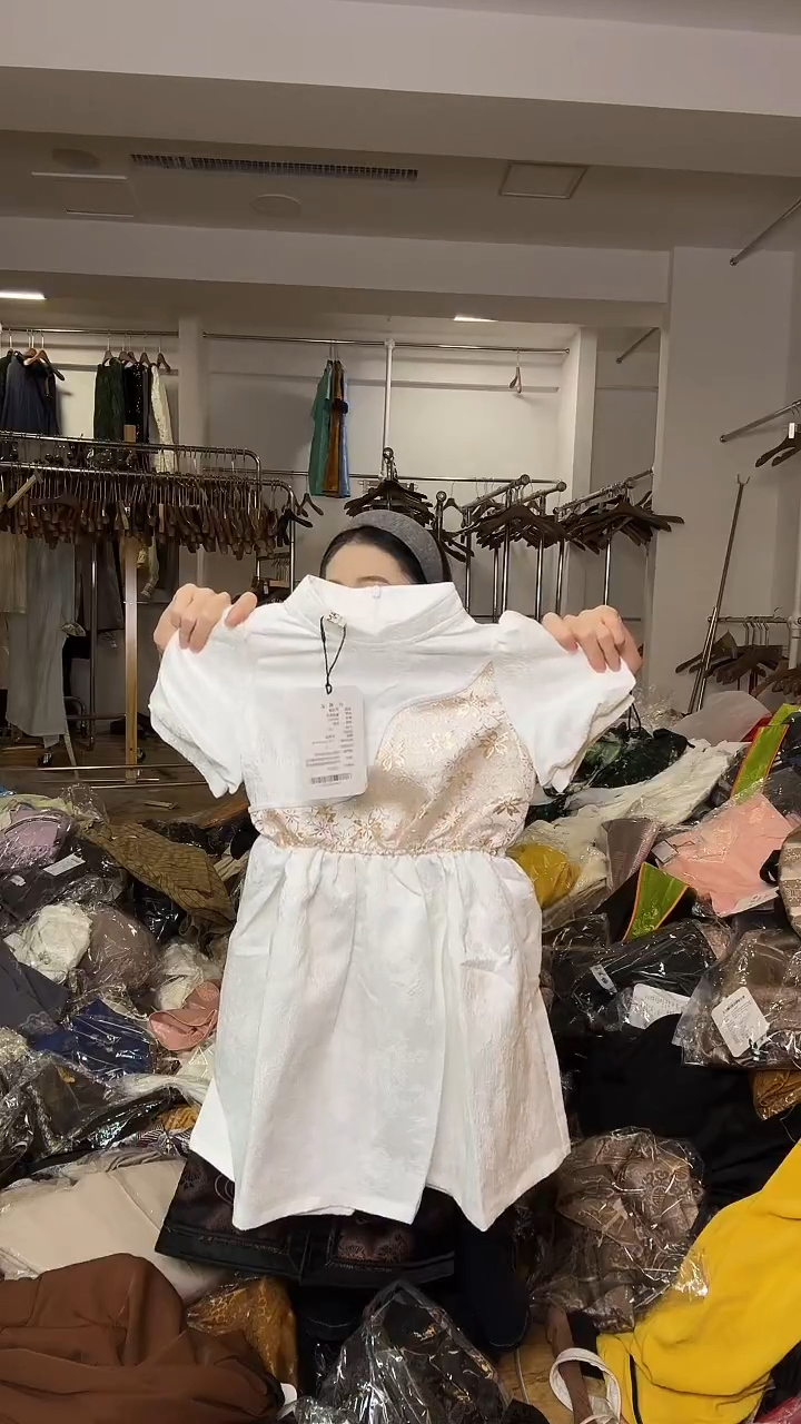 儿童       连衣裙      120码