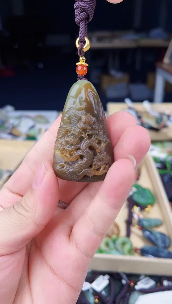 颈饰未镶嵌和田玉1