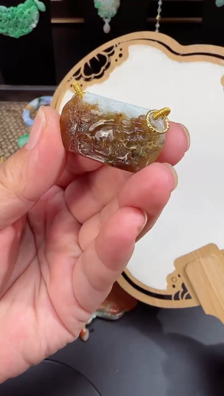 【闪购商品】翡翠颈饰未镶嵌拍照