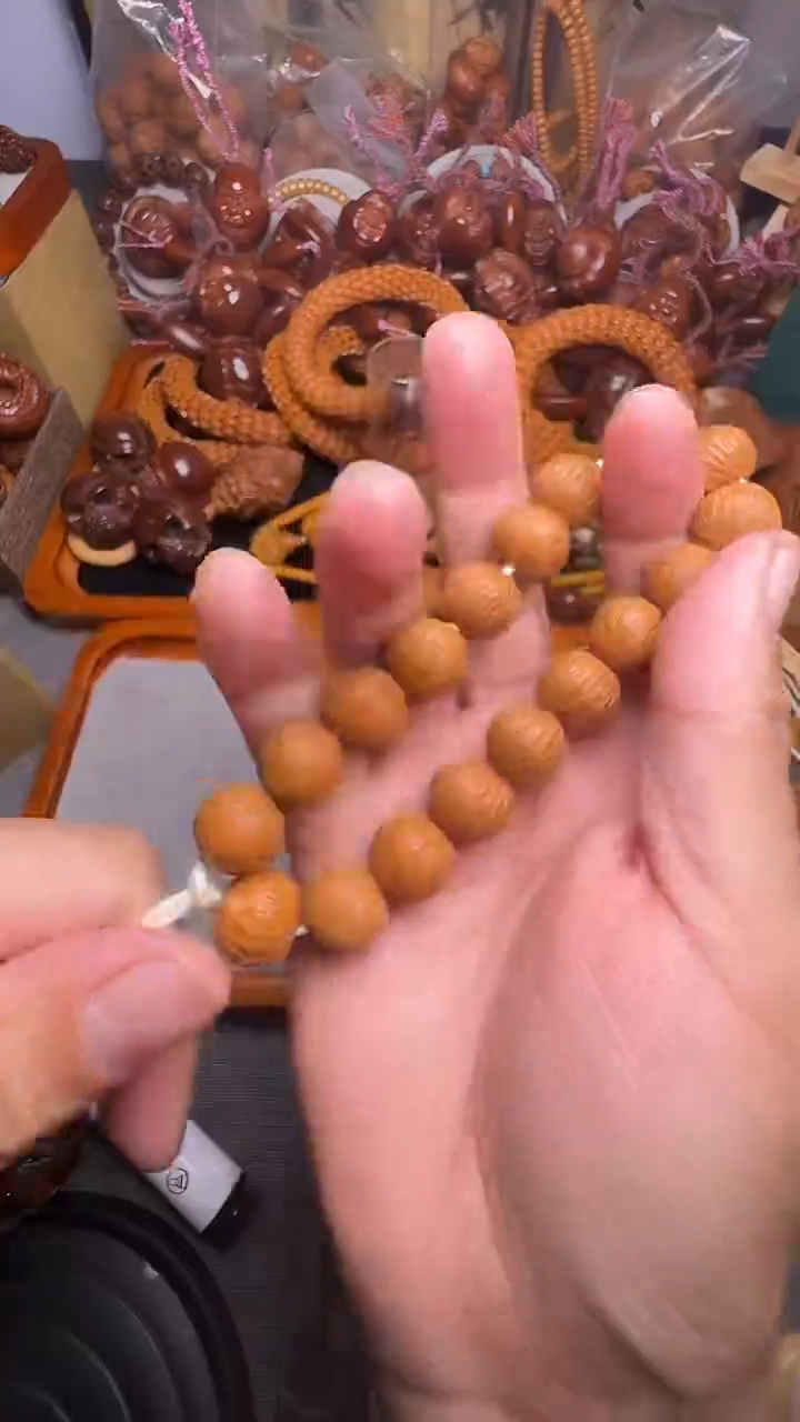 手串橄榄核猴头土豪