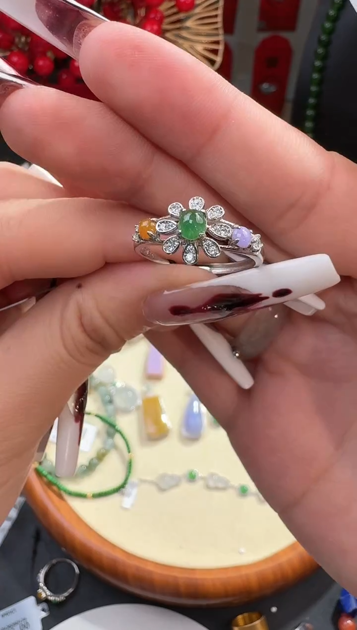 【闪购商品】翡翠颈饰银S925镶嵌戒指