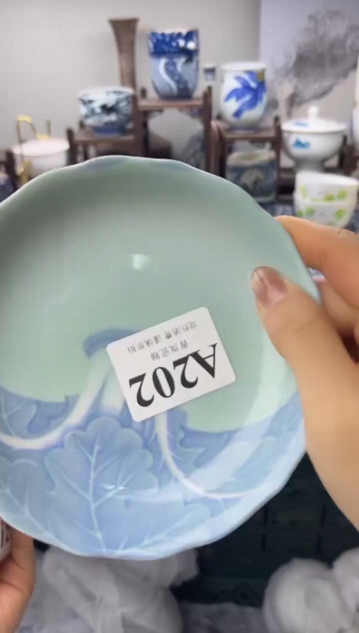 瓷片莫*气  A202