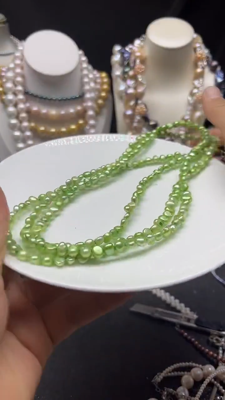 颈饰未镶嵌淡水珍珠多人