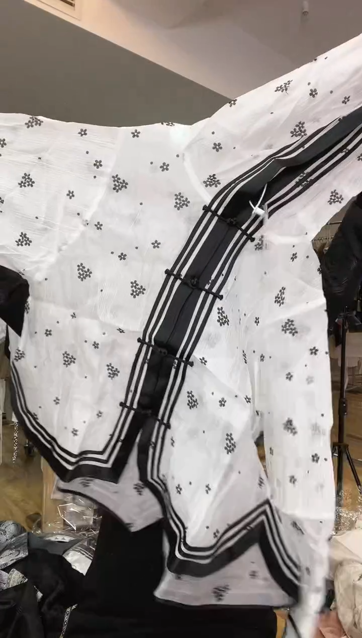 防晒短款     M码   140斤