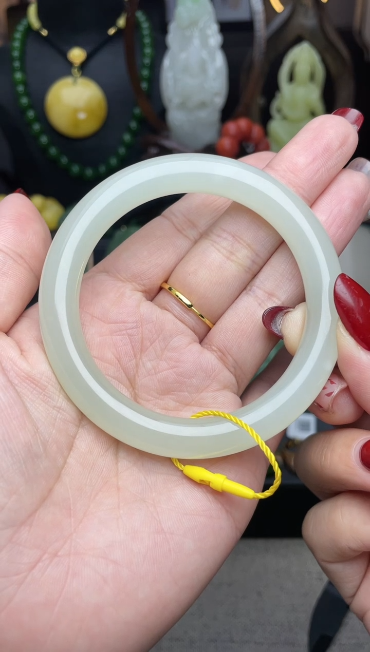 【闪购商品】和田玉手镯未镶嵌手镯