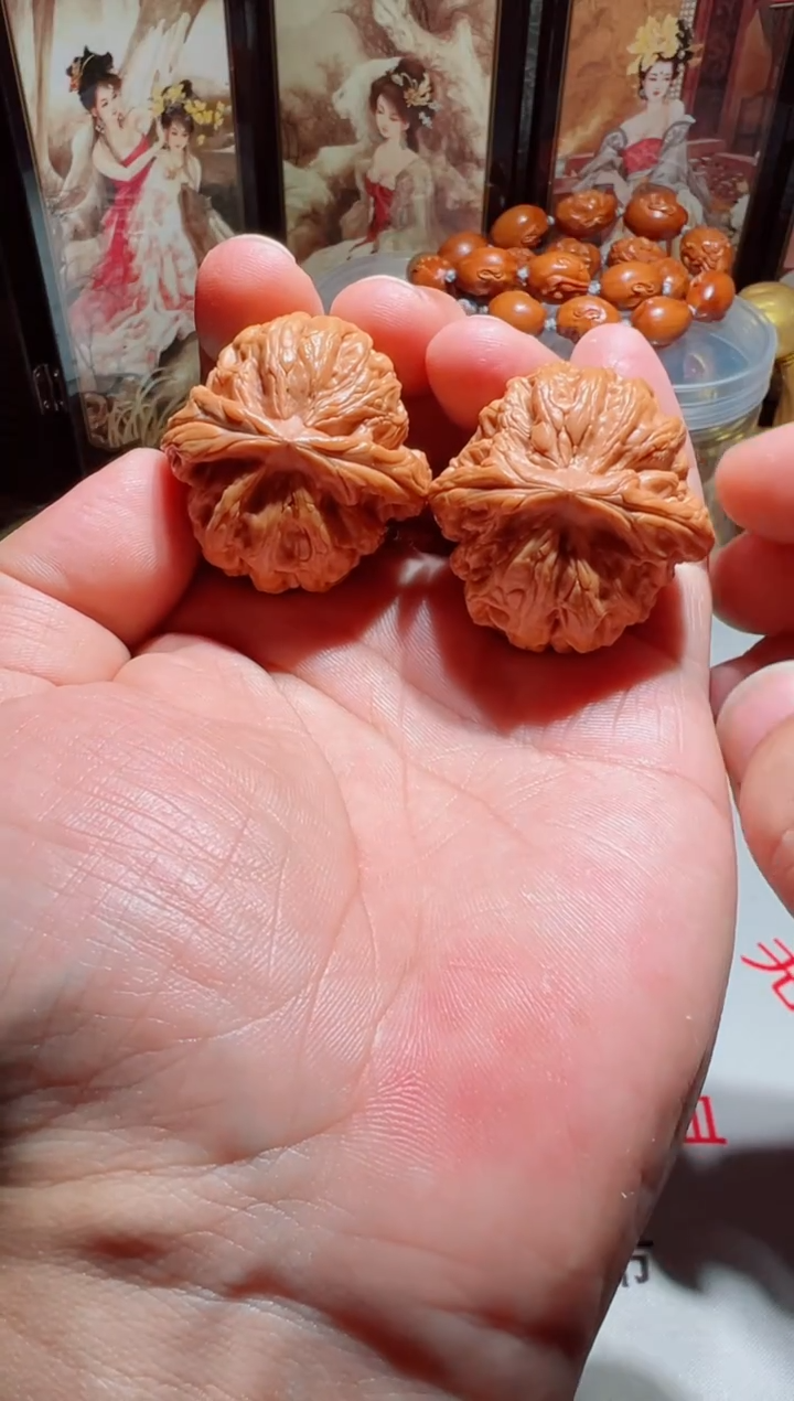 把件文玩核桃红锦鲤