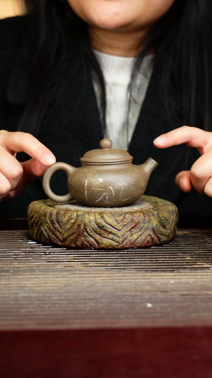 宜兴原矿紫砂壶茶壶宜兴原矿紫砂壶茶壶130C