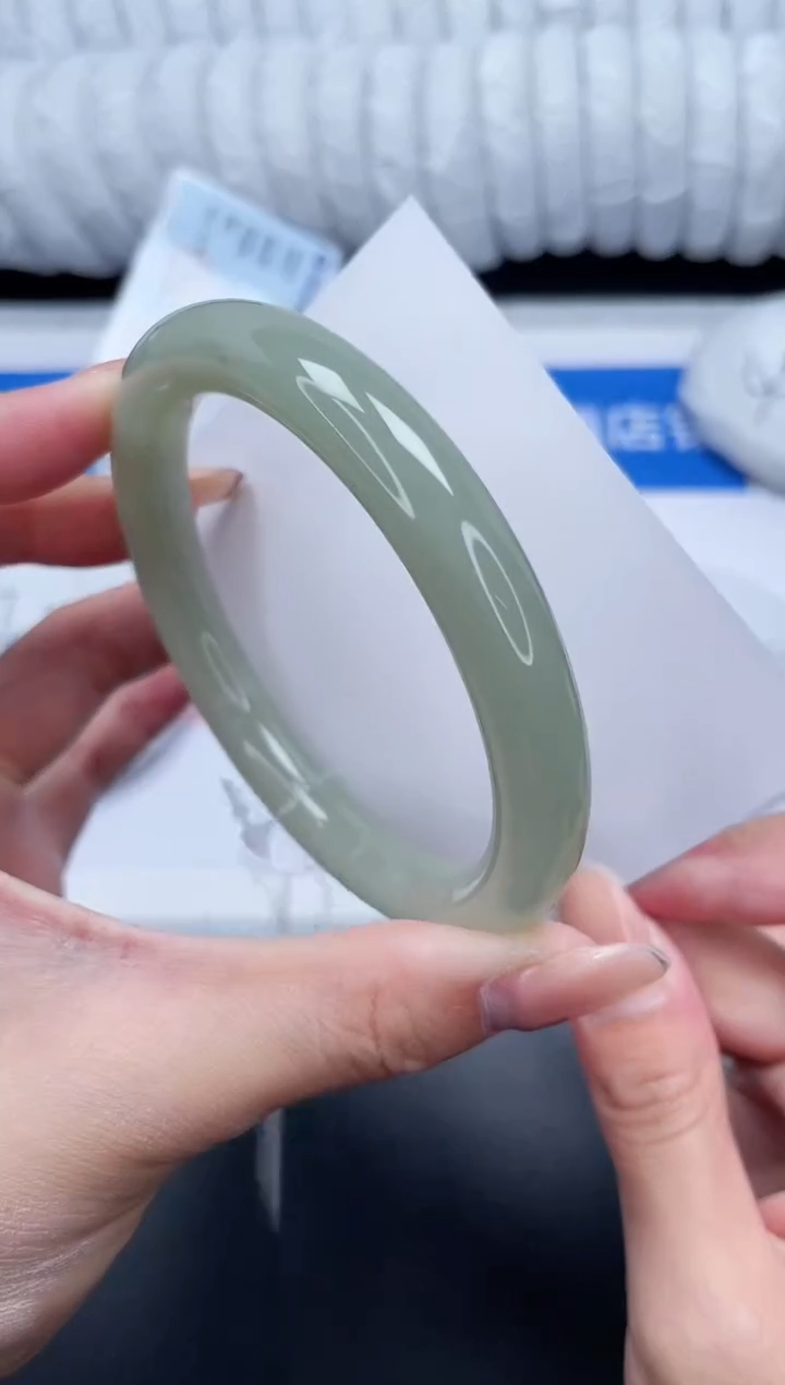 未镶嵌手镯石英质玉128-65.2DY