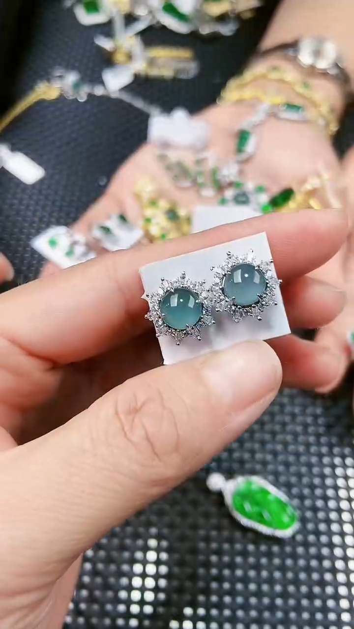 【闪购商品】翡翠耳饰未镶嵌11111111