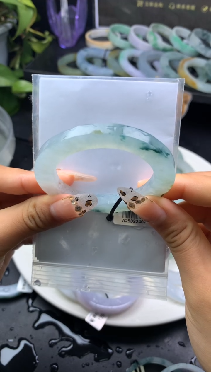 【闪购商品】定制翡翠定制翡翠手镯未镶嵌定制翡翠手镯