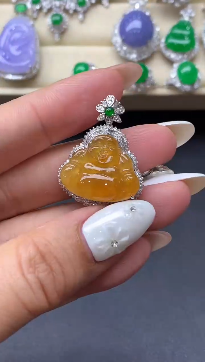 翡翠18K金镶嵌颈饰660-中国好珍宝