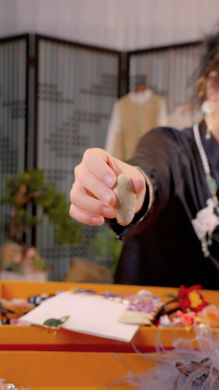 刺绣冰***糕非遗苏绣绒花手工饰品