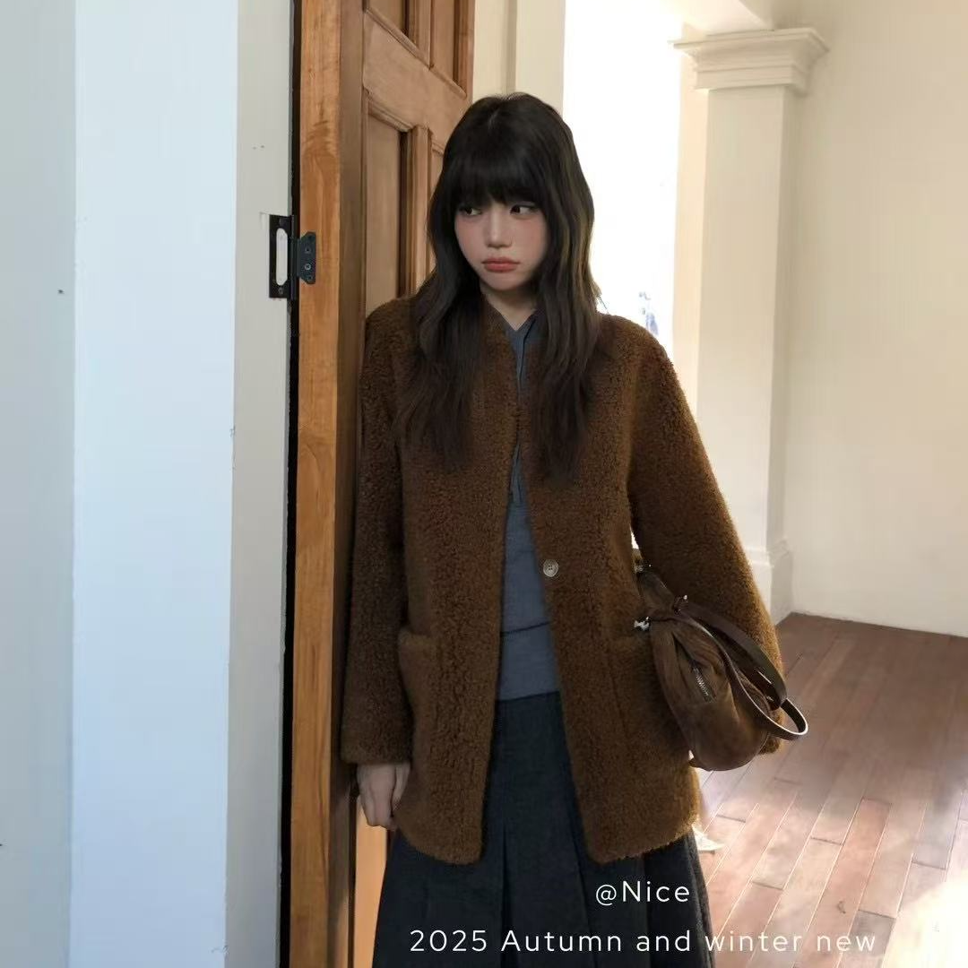 522糯叽叽秘鲁小羊 复古仿羊羔毛外套