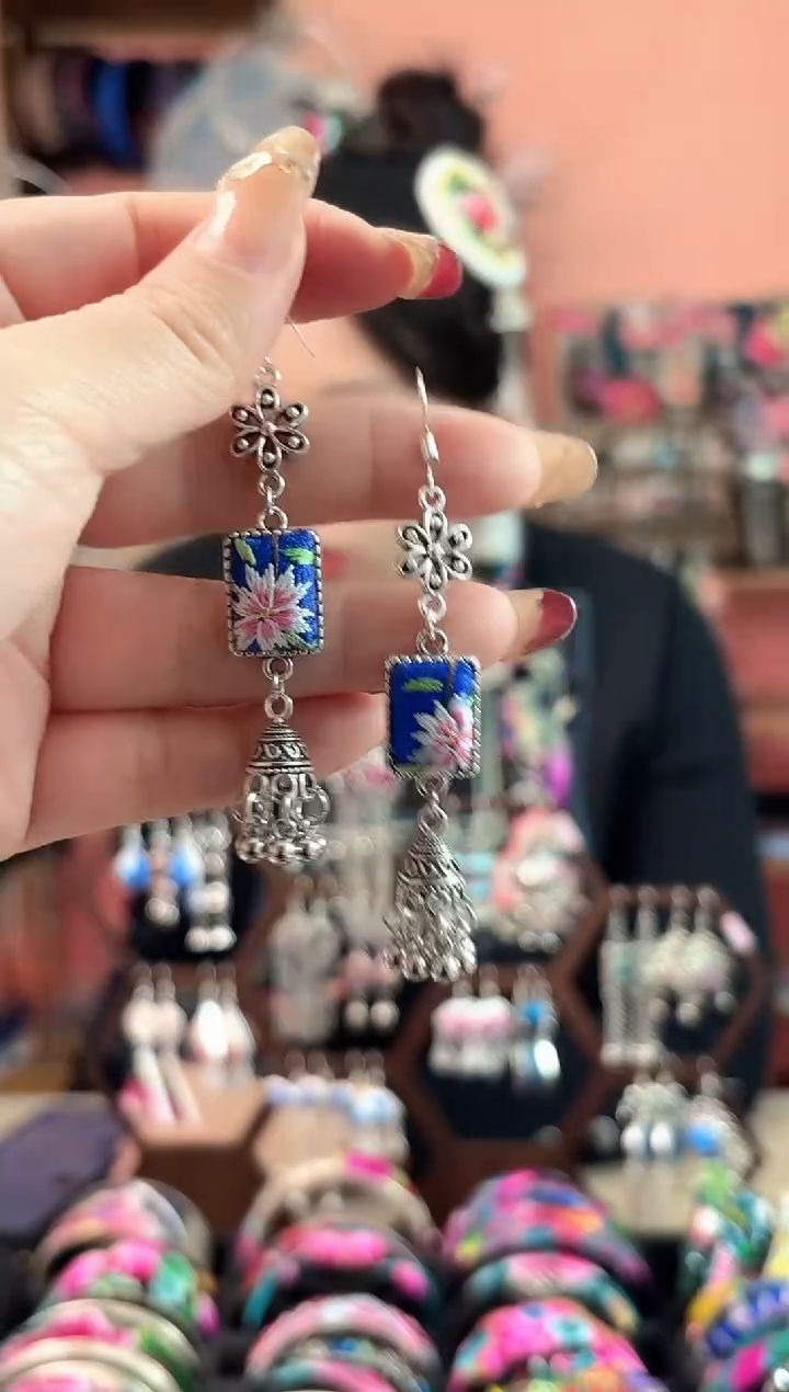 艺枝独绣手工饰品4