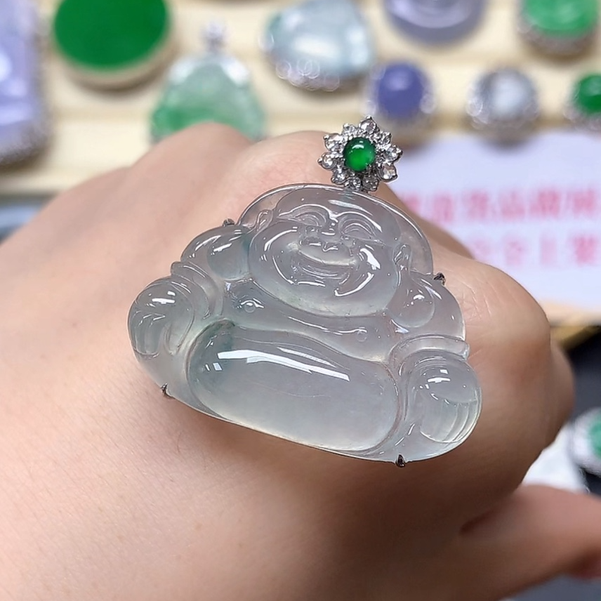 天然缅甸A货18K翡翠吊坠24.14