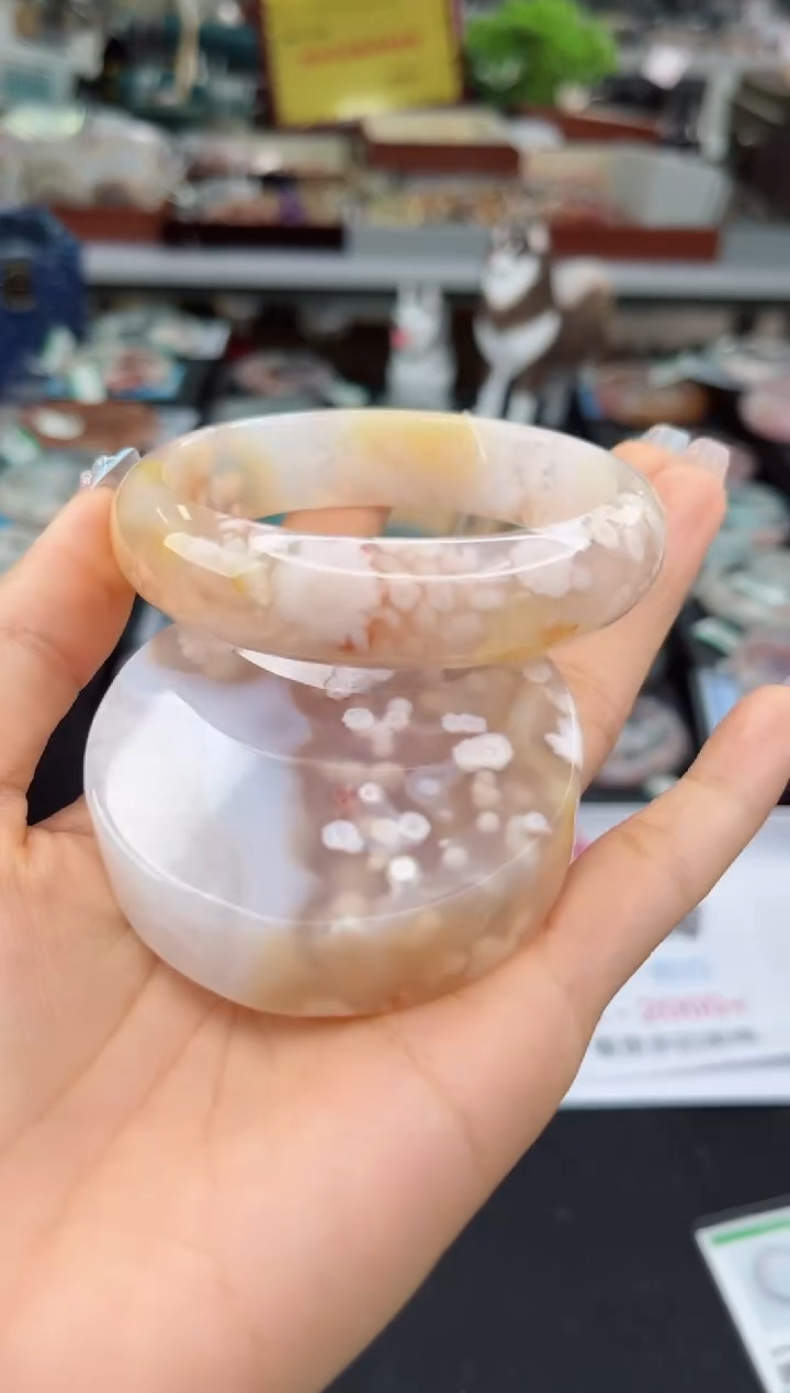 【闪购商品】石英质玉手镯未镶嵌60圈口（赠品镯心）69610