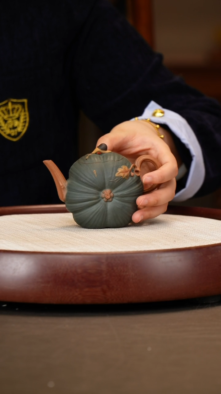 【闪购商品】紫砂茶壶【杨军保】段泥 漫步人生 150cc