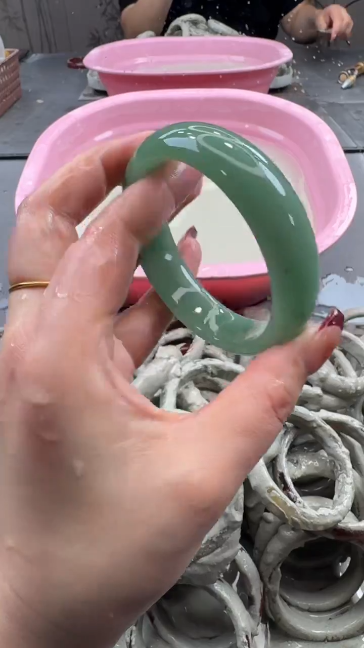 未镶嵌手镯石英质玉4 6362