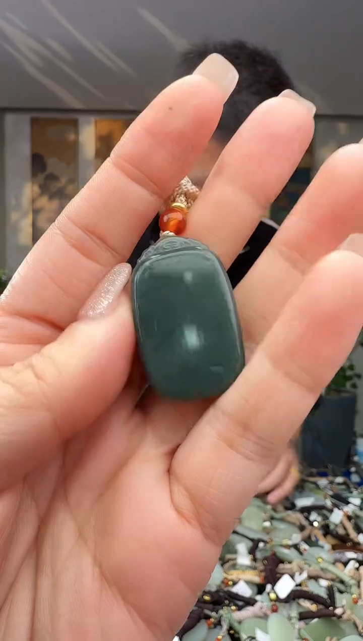 未镶嵌和田玉挂件拍一发一