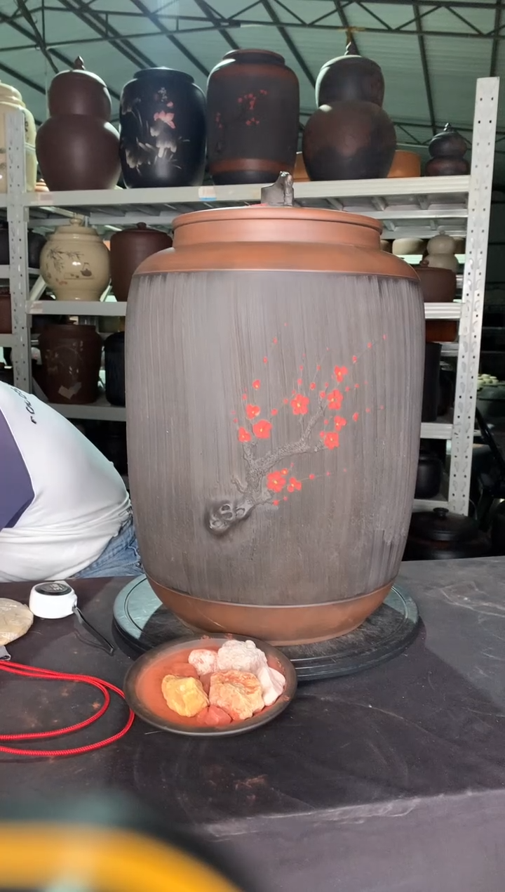 罐仿生梅花40饼茶叶罐