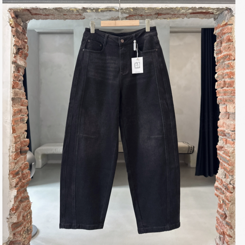 “双线”2018弯刀牛仔裤