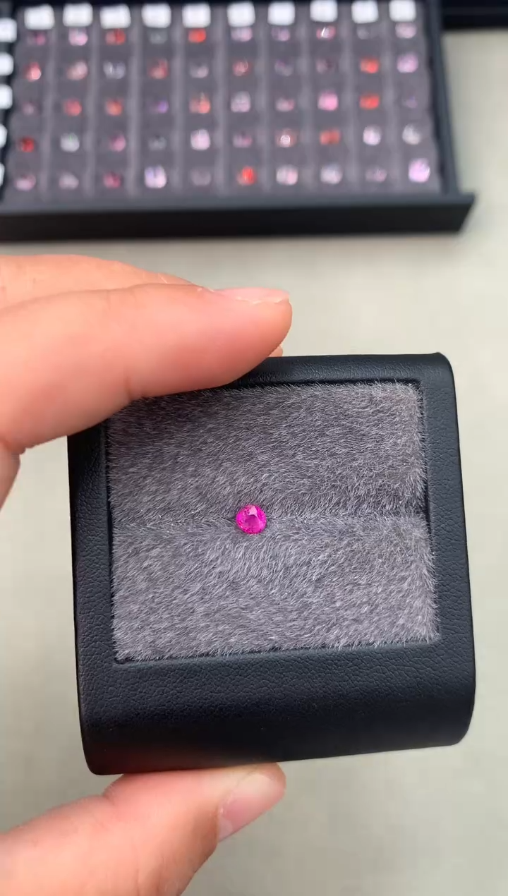 【闪购商品】定制蓝宝石裸石未镶嵌0.49ct 缅甸无烧彩色蓝宝石