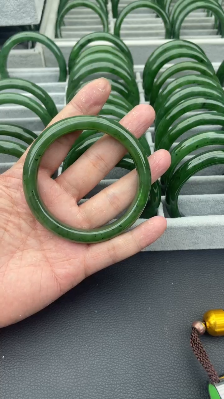 未镶嵌手镯和田玉（碧玉）38-65