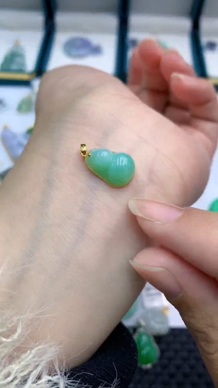 【闪购商品】翡翠颈饰18K金镶嵌            8