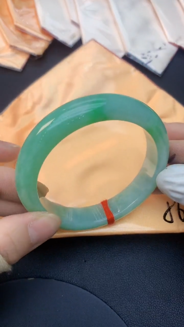 未镶嵌手镯翡翠1071246035