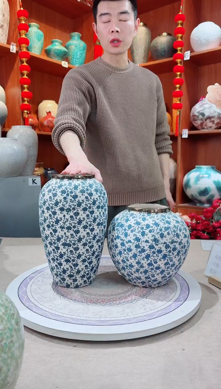 【闪购商品】瓶陶瓷花瓶 无花 白底小兰花中号+小号