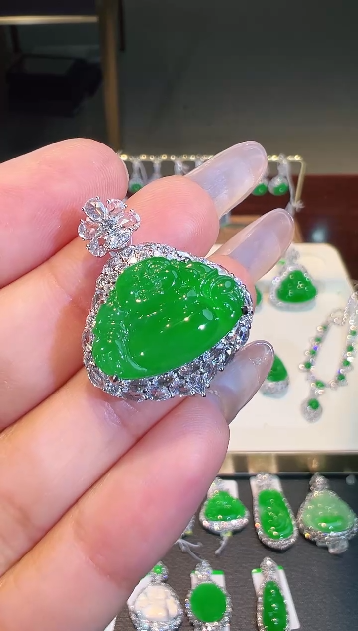 翡翠18K金镶嵌吊坠(不含链)翡翠