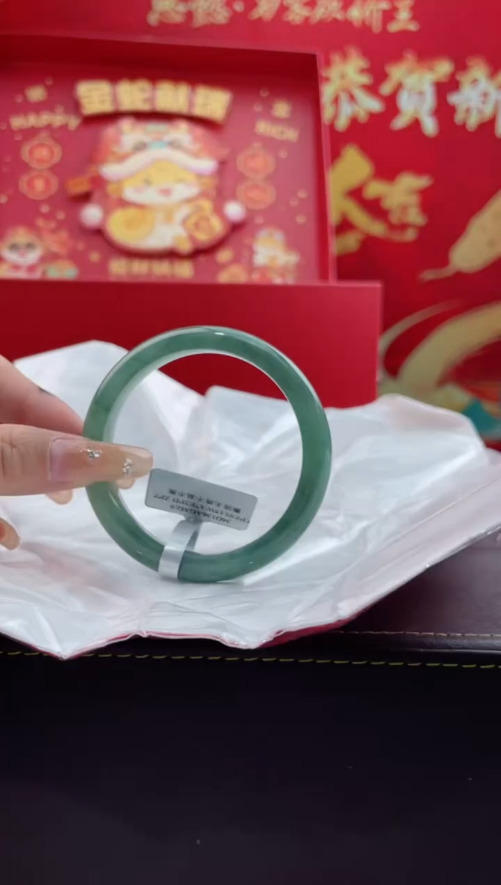 【闪购商品】翡翠手镯未镶嵌2翡翠手镯（微瑕）