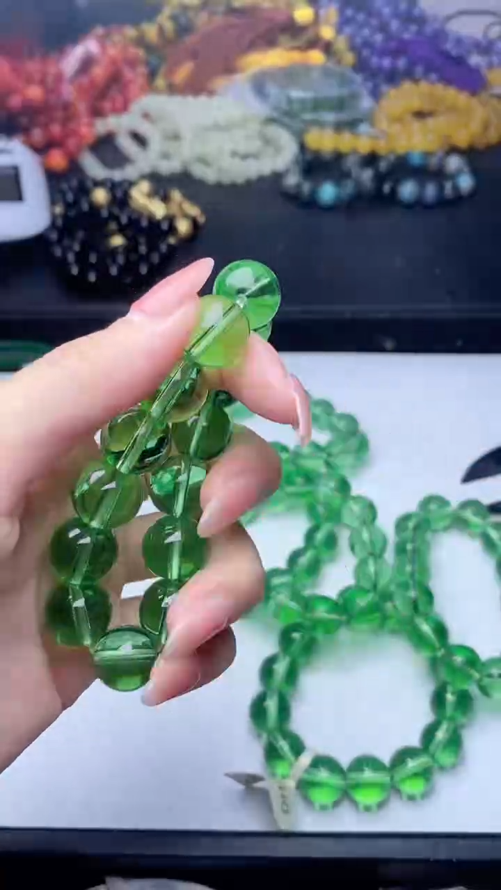 未镶嵌颈饰水晶78卡14