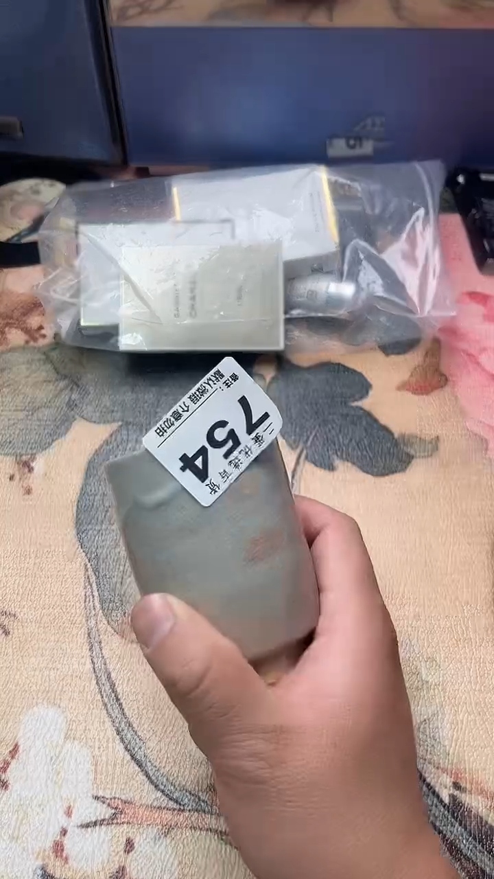 摆件金*儿瓷器灰色条纹圆形
