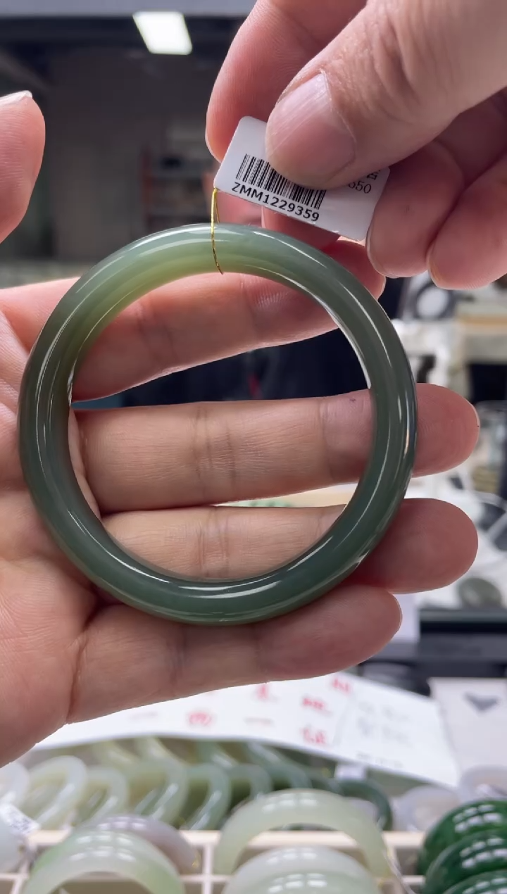 【闪购商品】和田玉手镯未镶嵌56-57圈口9359
