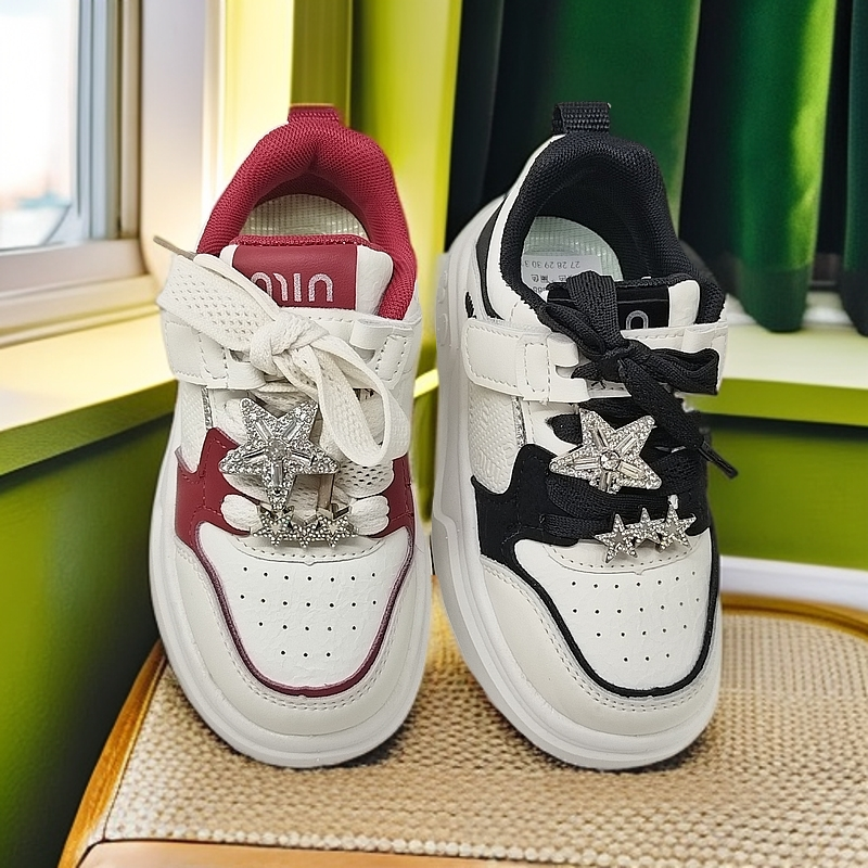 春秋儿童清新小板鞋百搭时尚