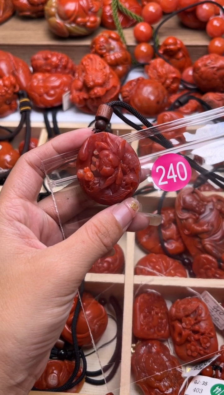 【闪购商品】南红玛瑙珠宝奇石未镶嵌240