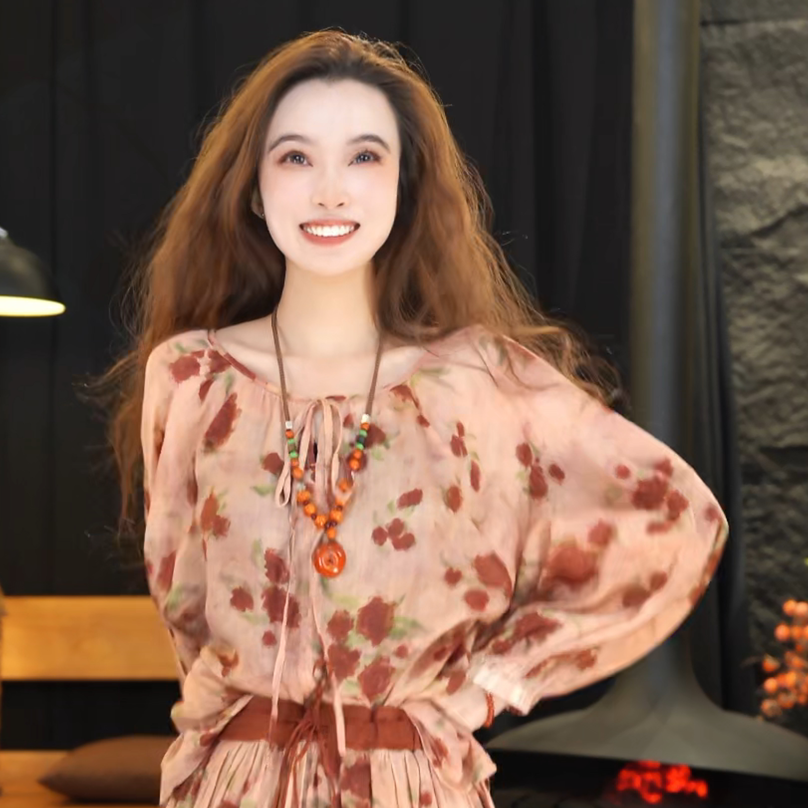 顾玖儿桃色夭夭玫瑰花上衣#H1367