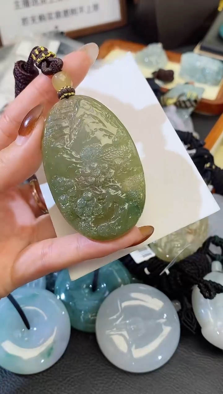 颈饰未镶嵌翡翠缅甸天然翡翠