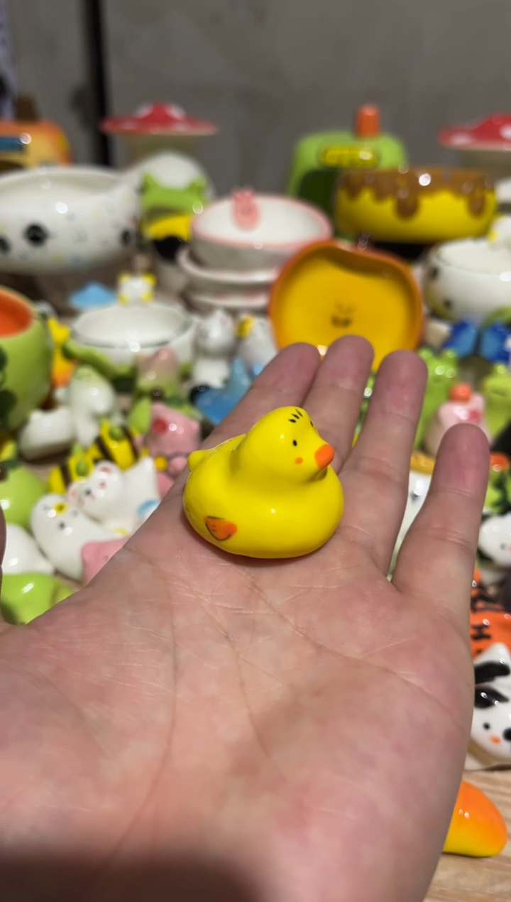 57手工手绘陶瓷品