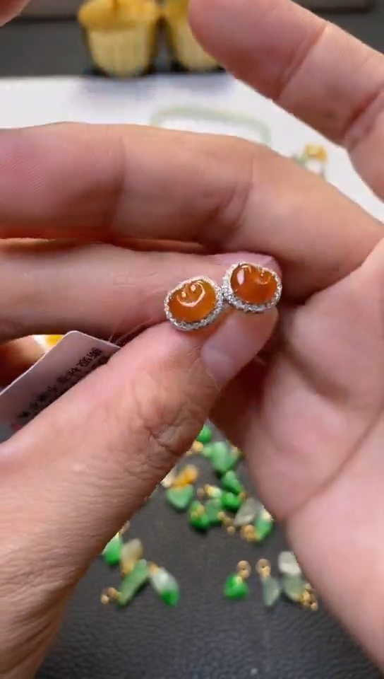 翡翠18K金镶嵌颈饰耳钉32445